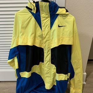Vintage Nike Raincoat/Windbreaker - ACG line by Nike. Baggy fit, great condition